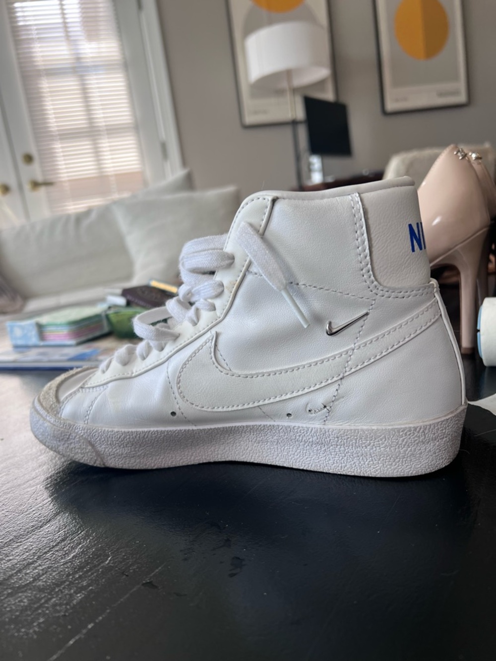 Nike Blazer Mid '77 SE Women's White Metallic Silver Sneaker - Picture 6 of 8